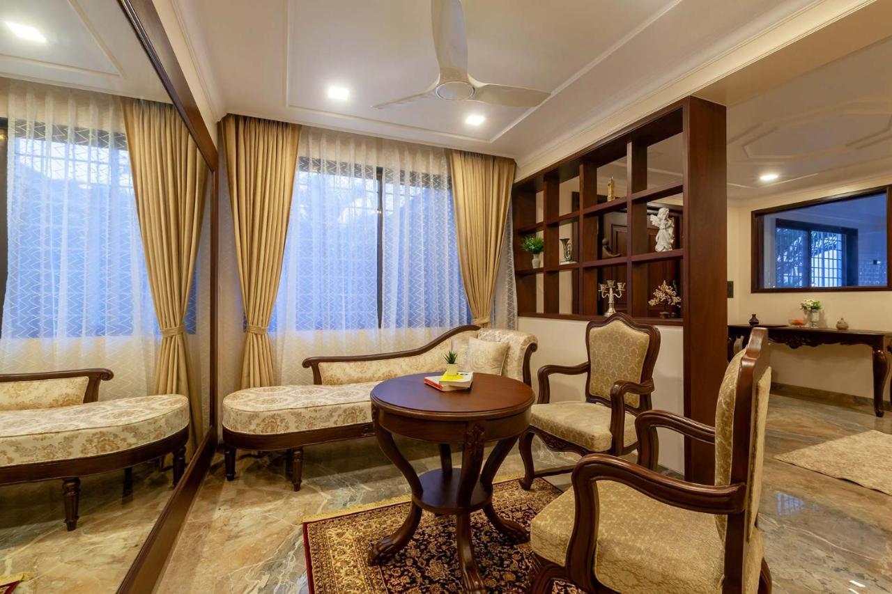 Stayvista's Lake La Vie: Tranquil Lakeside Villa with Pool and Farmland Views Nashik Exterior photo