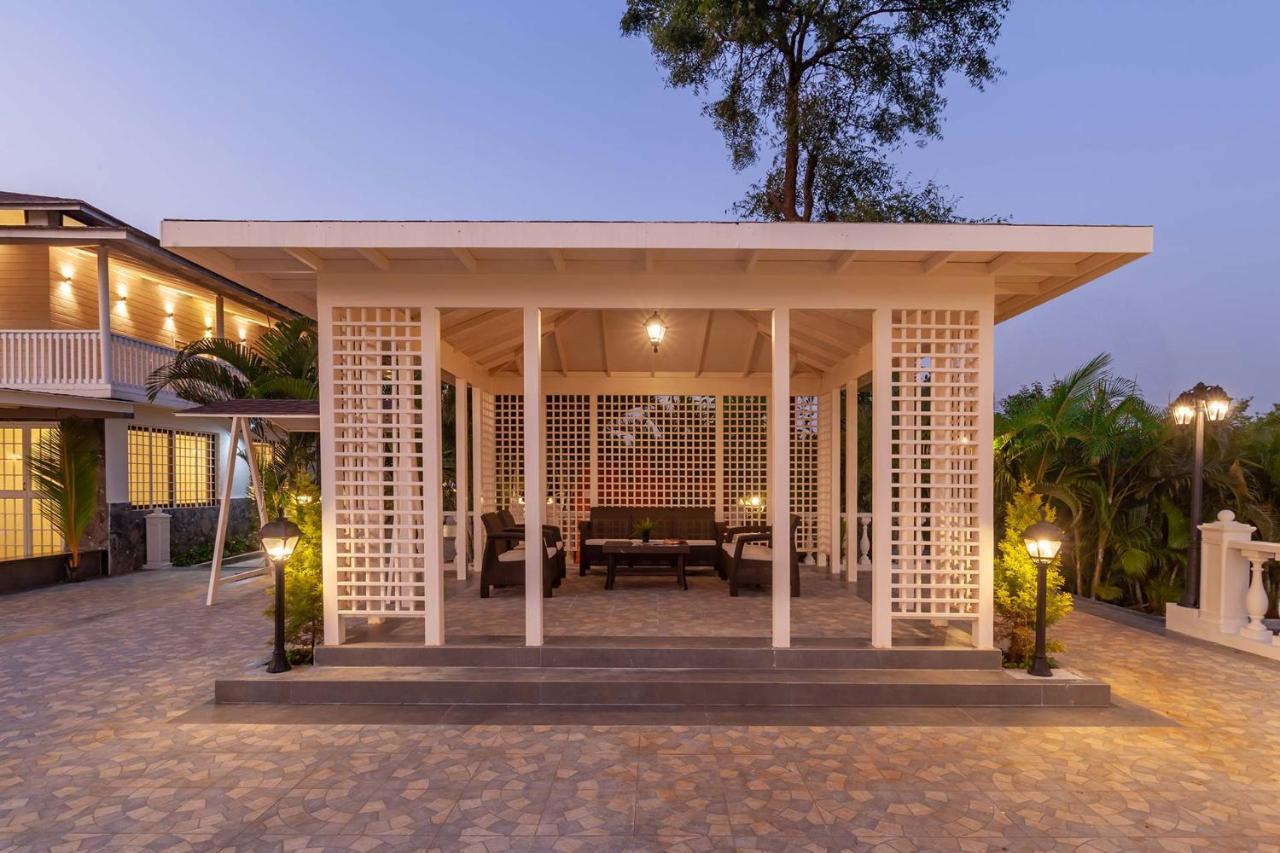 Stayvista's Lake La Vie: Tranquil Lakeside Villa with Pool and Farmland Views Nashik Exterior photo